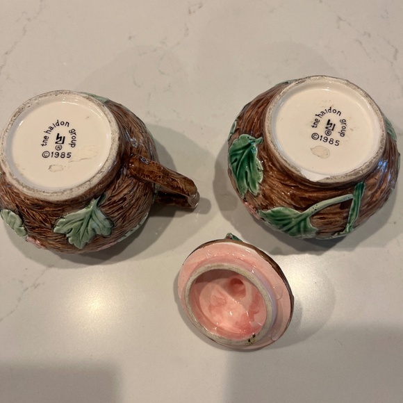 Majolica Creamer & Sugar Bowl By Haldon Group 1985 - Picture 9 of 9